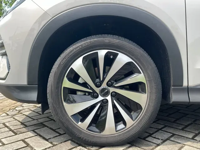 BYD Song PLUS — Фото автомобиля 20