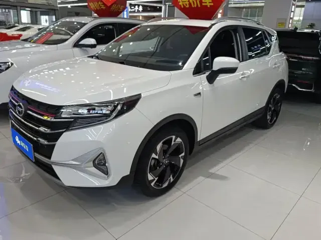Фотография автомобиля — GAC Trumpchi GS3