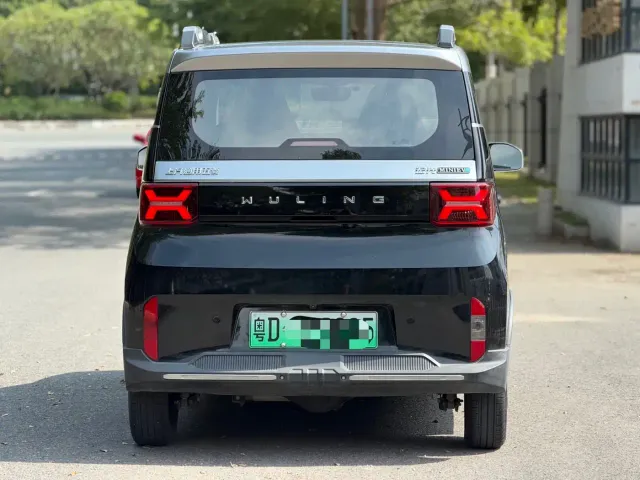 Wuling Hongguang Mini EV — Фото автомобиля 8