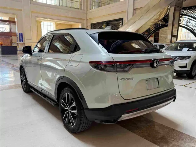 Honda Vezel — Фото автомобиля 16