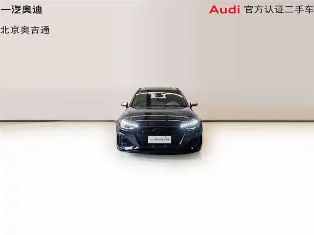 Audi RS 4 — Фото автомобиля 4