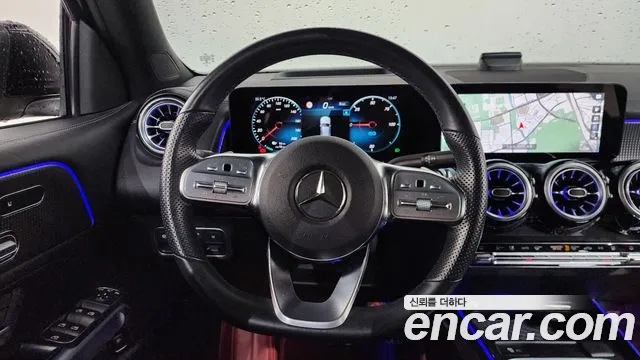 Mercedes-Benz EQB — Фото автомобиля 13