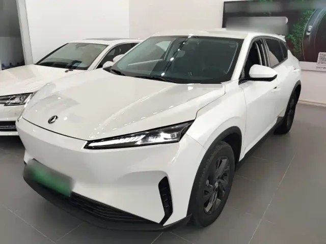 Фотография автомобиля — Dongfeng SKY EV01