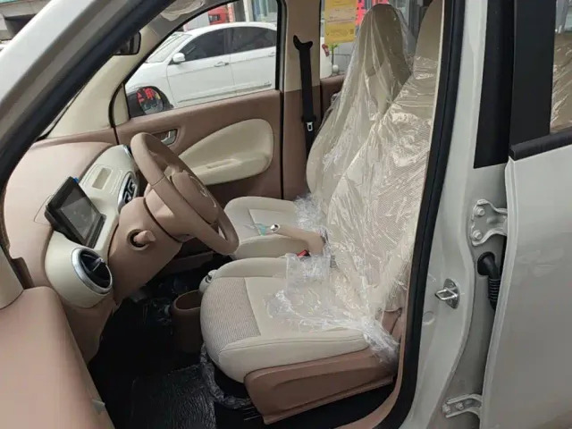 Wuling Hongguang Mini EV — Фото автомобиля 14