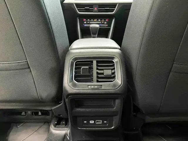 Volkswagen Tiguan L — Фото автомобиля 14