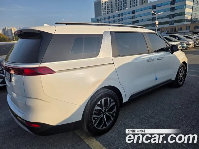 Kia Canival Carnival 4 поколение Дизель 9 мест Prestige — Фото автомобиля 4