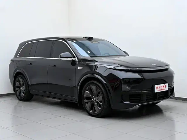 Li Auto L9 — Фото автомобиля 4