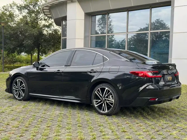 Toyota Camry — Фото автомобиля 6