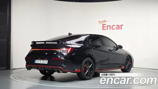 Hyundai AVANTE — Фото автомобиля 2