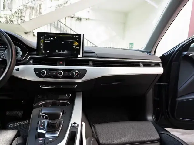 Audi A4L — Фото автомобиля 21