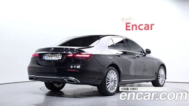 Mercedes-Benz E-Class W213 — Фото автомобиля 2