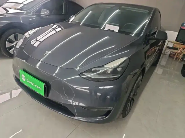 Фотография автомобиля — Tesla Model Y