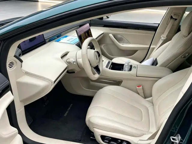 Luxeed S7 — Фото автомобиля 5