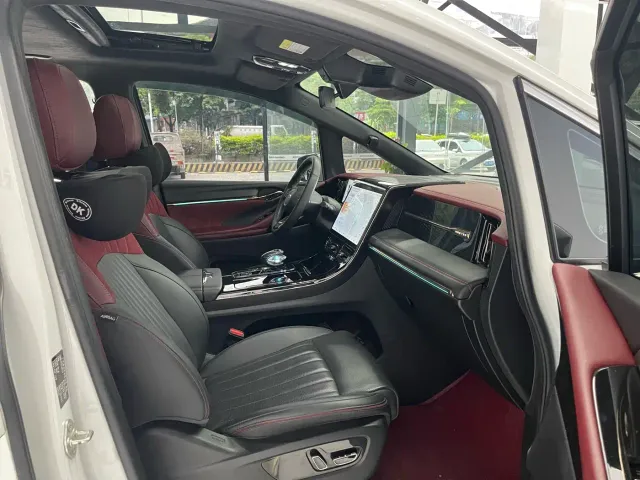 GAC Trumpchi M8 — Фото автомобиля 19