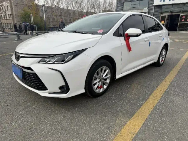 Фотография автомобиля — Toyota Corolla