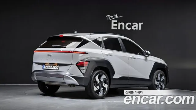 Hyundai Kona Kona (SX2) Бензин 2.0 2WD — Фото автомобиля 2