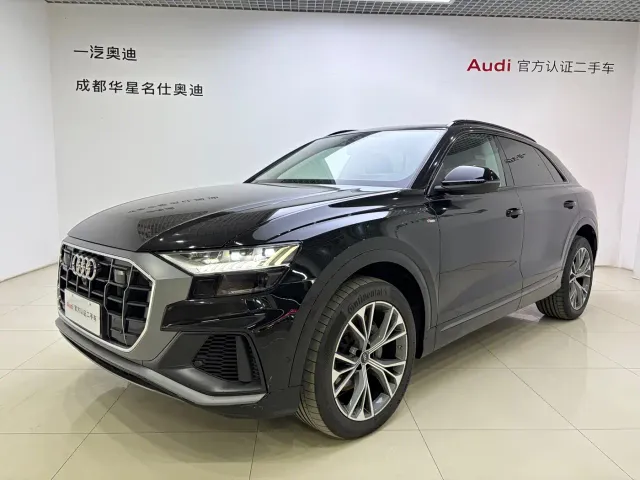Фотография автомобиля — Audi Q8