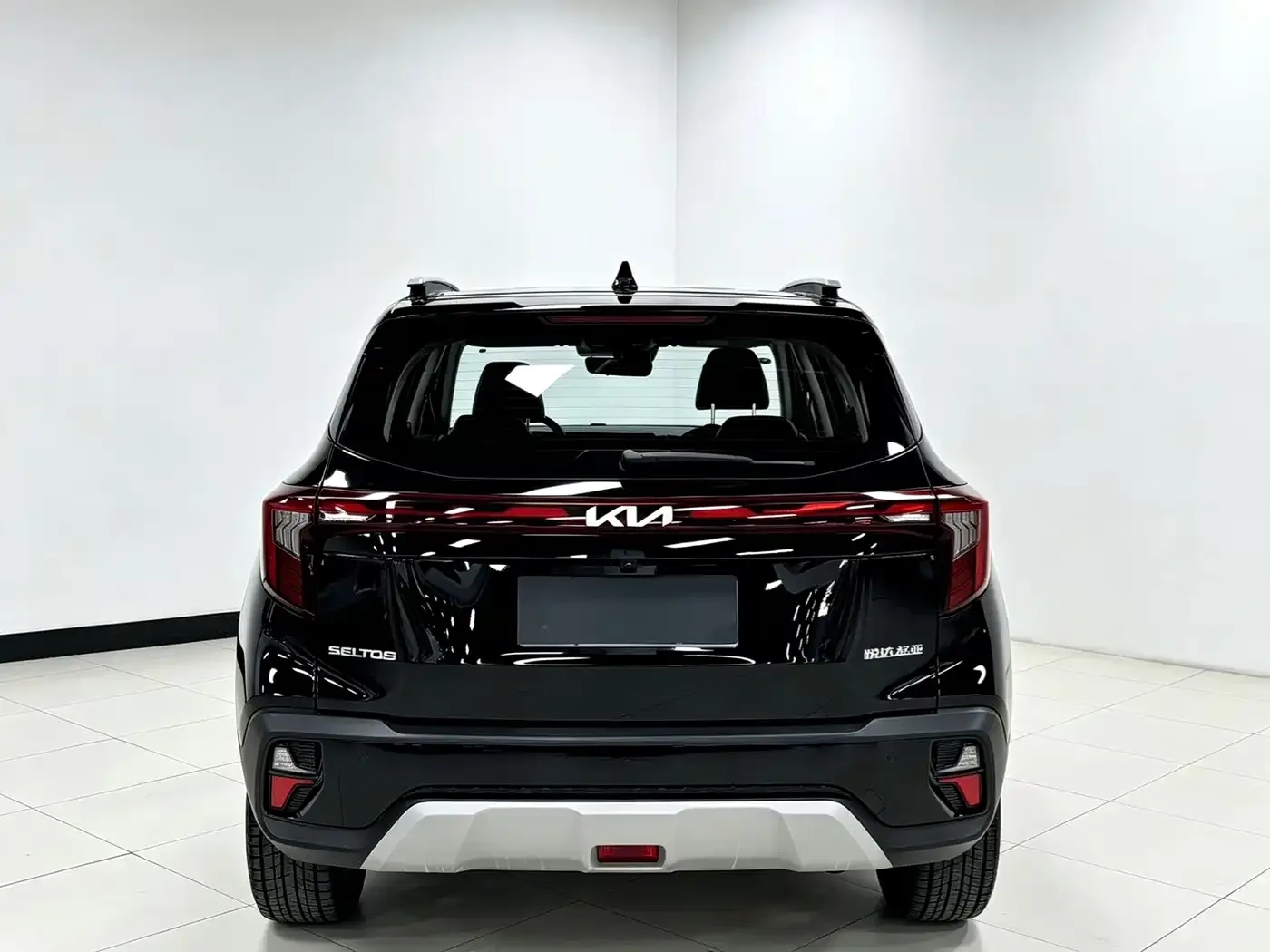 Kia Seltos 2023 1.5L CVT Luxury Edition — Фото автомобиля 5