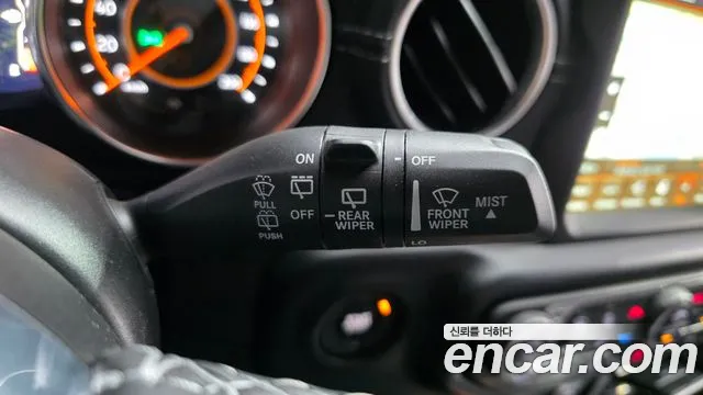 Jeep Wrangler Wrangler (JL) 2.0 Overland 4 двери — Фото автомобиля 26