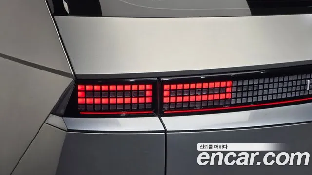 Hyundai Ioniq 5 — Фото автомобиля 8