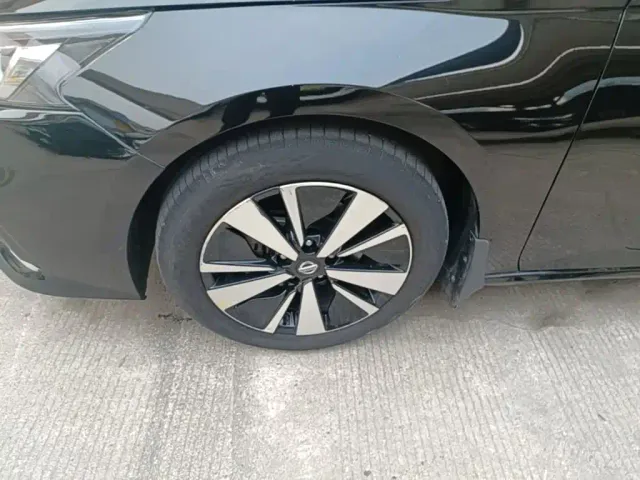 Nissan Teana — Фото автомобиля 22