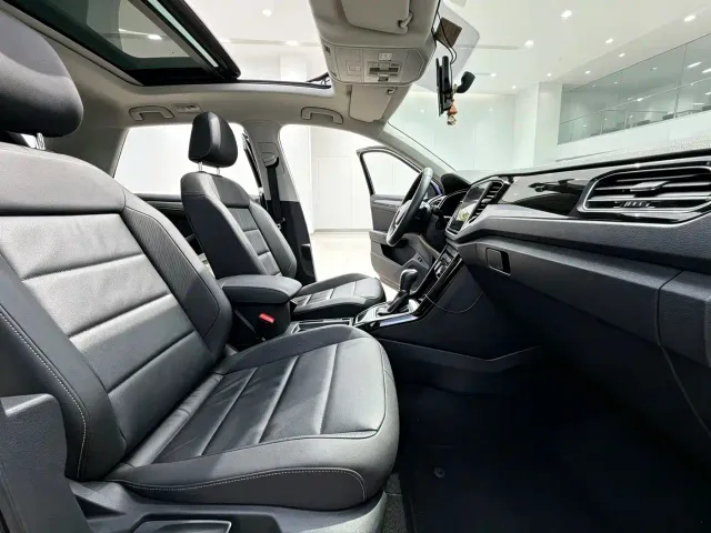 Volkswagen T-Roc — Фото автомобиля 8