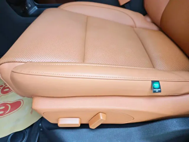 Leapmotor C10 — Фото автомобиля 7