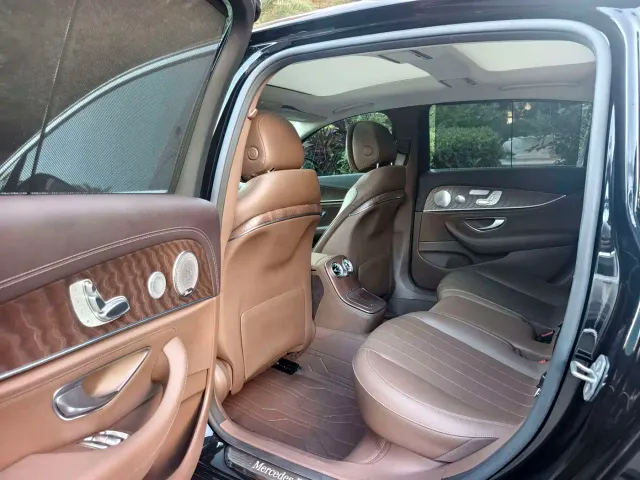 Mercedes-Benz E-Class — Фото автомобиля 9