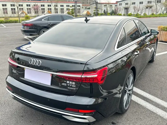 Audi A6L — Фото автомобиля 3