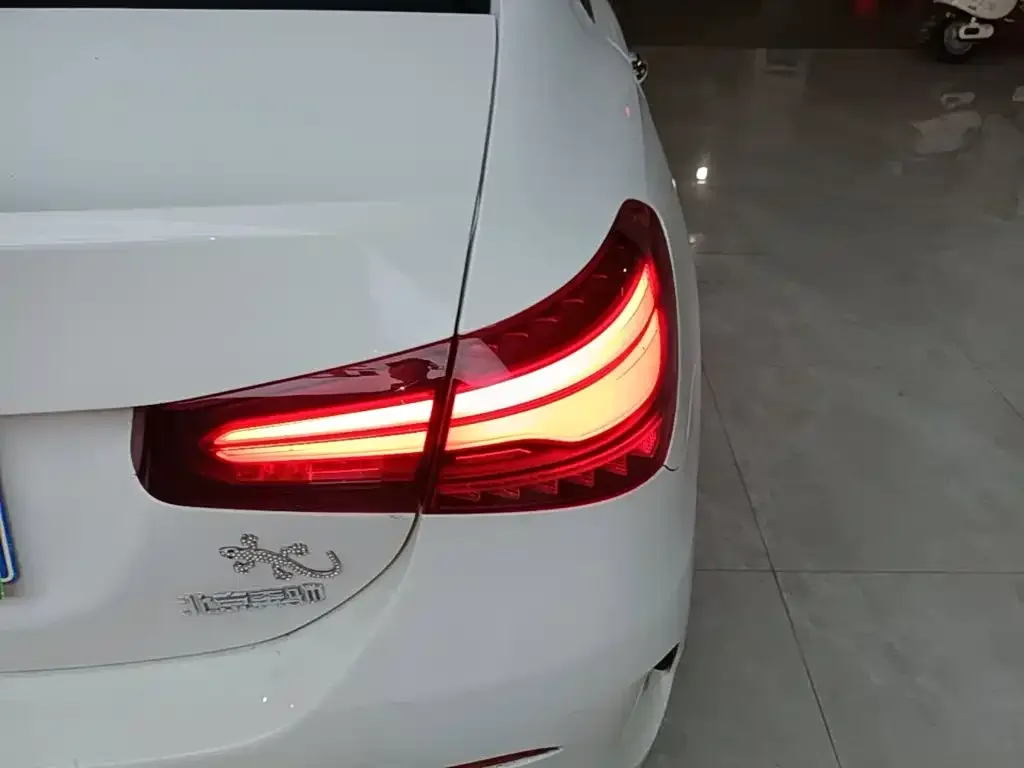 Mercedes-Benz Mercedes-Benz A-Class 2023 A 200 L Fashion — Фото автомобиля 7