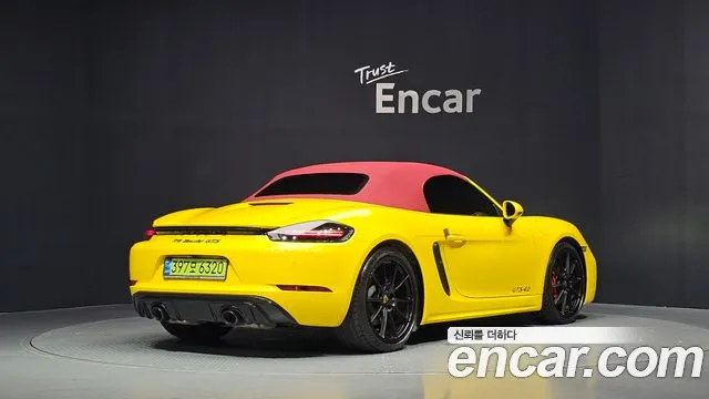 Фотография автомобиля — Porsche 718