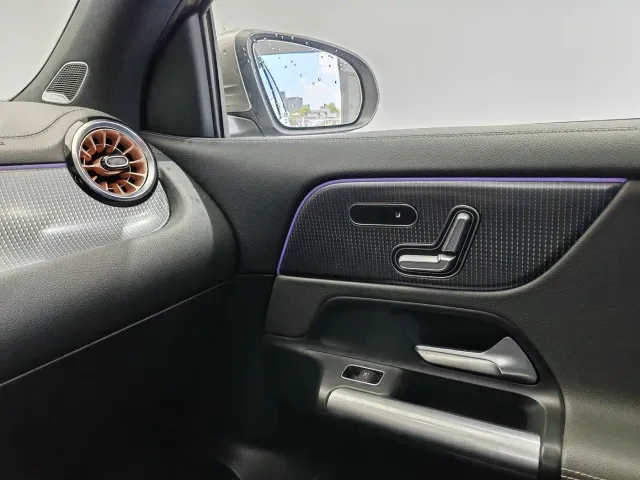 Mercedes-Benz EQA — Фото автомобиля 16