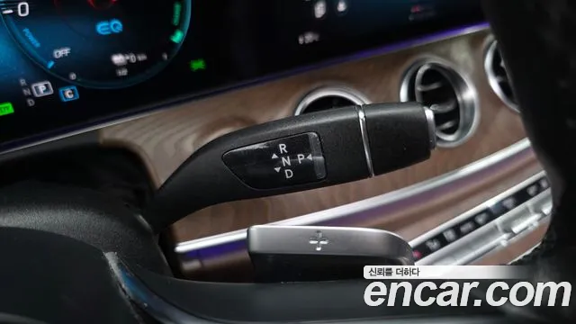 Mercedes-Benz E-Class W213 — Фото автомобиля 12