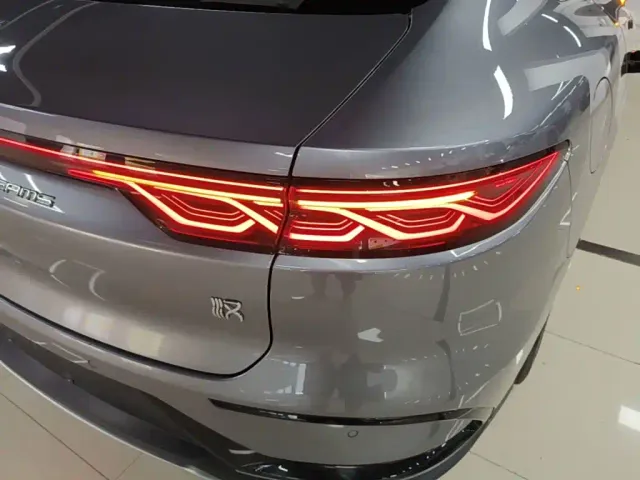 BYD Han — Фото автомобиля 7