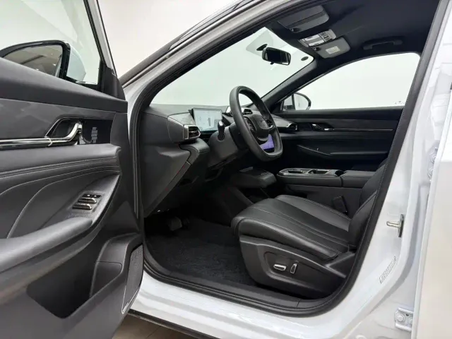 Dongfeng Fengshen L7 — Фото автомобиля 4