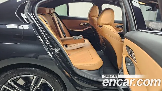 BMW 3-Series 3 серия (G20) 320i M Sport — Фото автомобиля 11