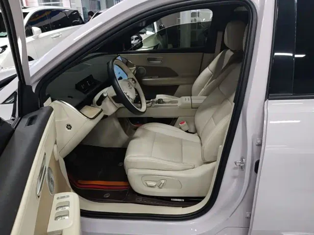 Toyota BoZhi 3X — Фото автомобиля 14