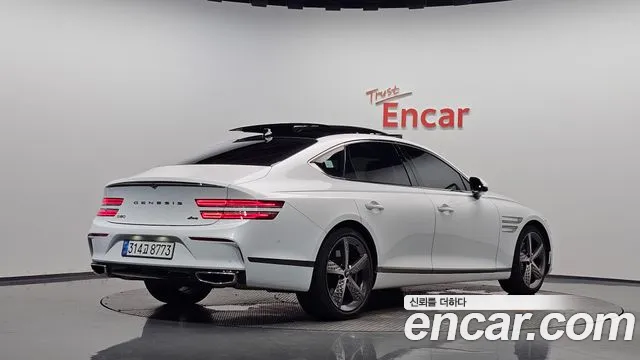 Фотография автомобиля — Genesis G80 RG3