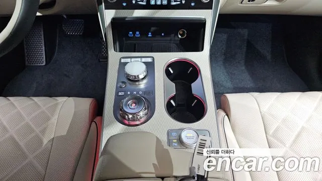 Genesis GV80 2.5T Бензин AWD — Фото автомобиля 9