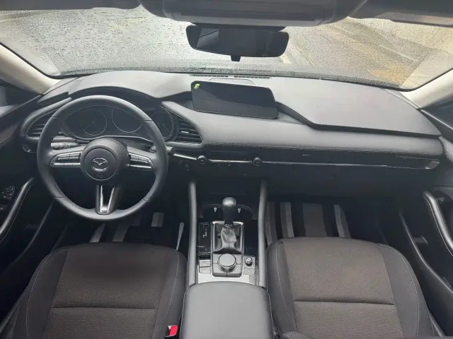 Mazda Axela — Фото автомобиля 11