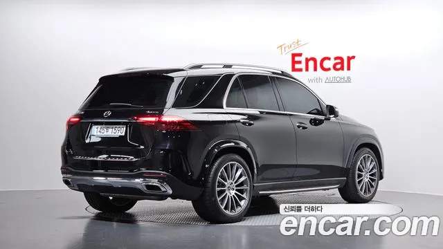 Mercedes-Benz GLE-Class — Фото автомобиля 2