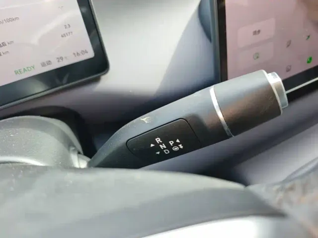 Leapmotor C10 — Фото автомобиля 13