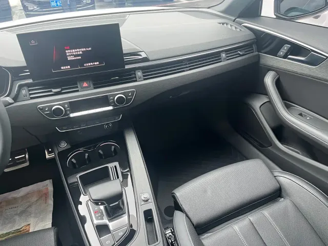 Audi A4L — Фото автомобиля 21
