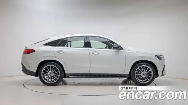 Mercedes-Benz GLE-Class — Фото автомобиля 2