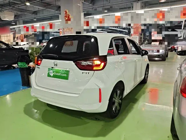 Honda Fit — Фото автомобиля 6