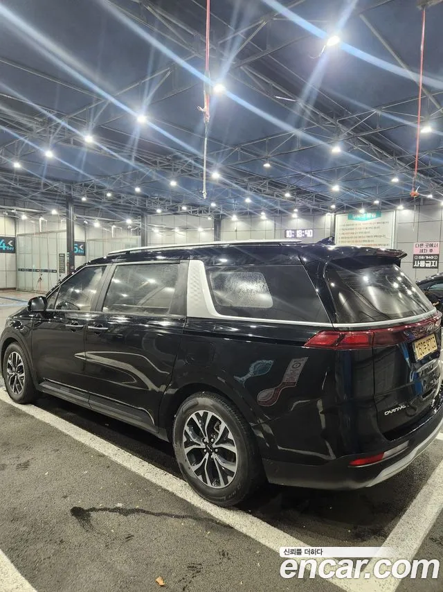 Kia Carnival Generation 4 — Фото автомобиля 2