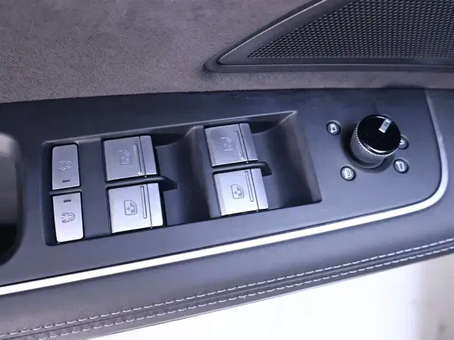 Audi A8 — Фото автомобиля 17
