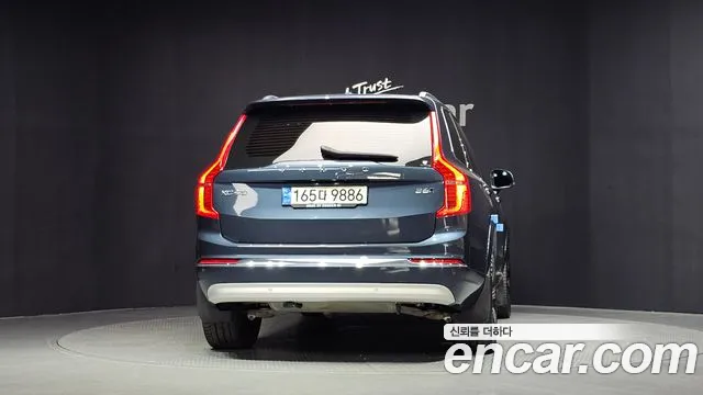 Вольво XC90 — Фото автомобиля 4
