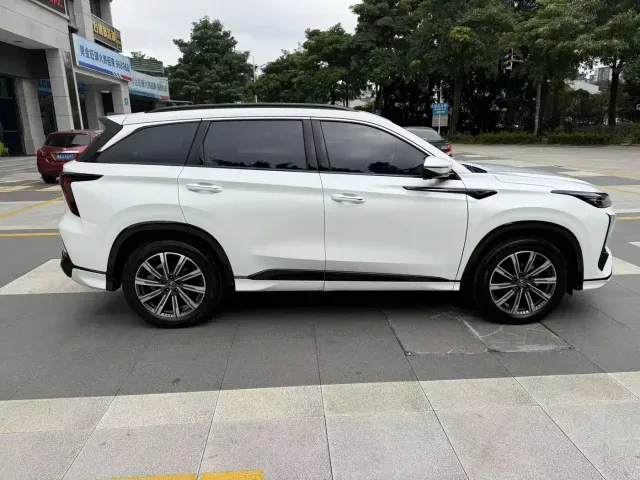 Changan CS75 Plus — Фото автомобиля 6