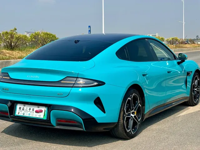 Xiaomi SU7 — Фото автомобиля 9